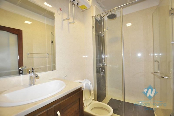 Nice studio apartment for rent in Tay Ho area, Ha Noi